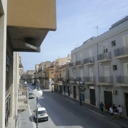 Ruggero D'altavilla Turistico * Mazara del Vallo
