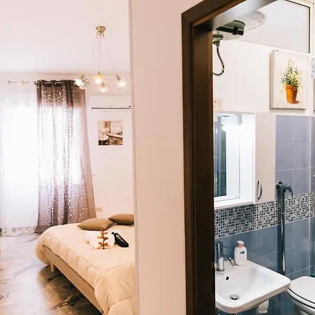Ruggero D'altavilla Turistico Apartment *